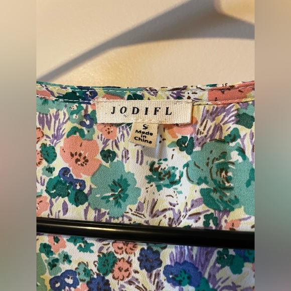 JODIFL Floral Teal/Pink Short Flutter Sleeve Dress Button Front Tiered Small - Picture 3 of 11